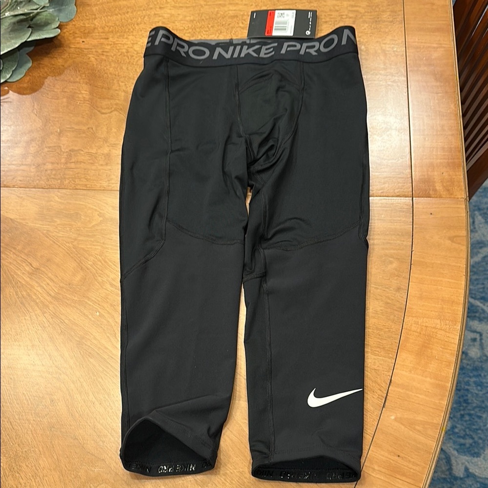 Nike Pro Black Athletic Bottoms size large